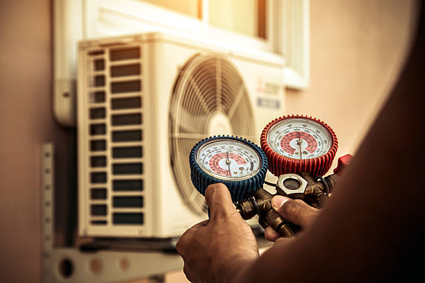 Professional Ductwork Repair technician working in Rectortown, VA